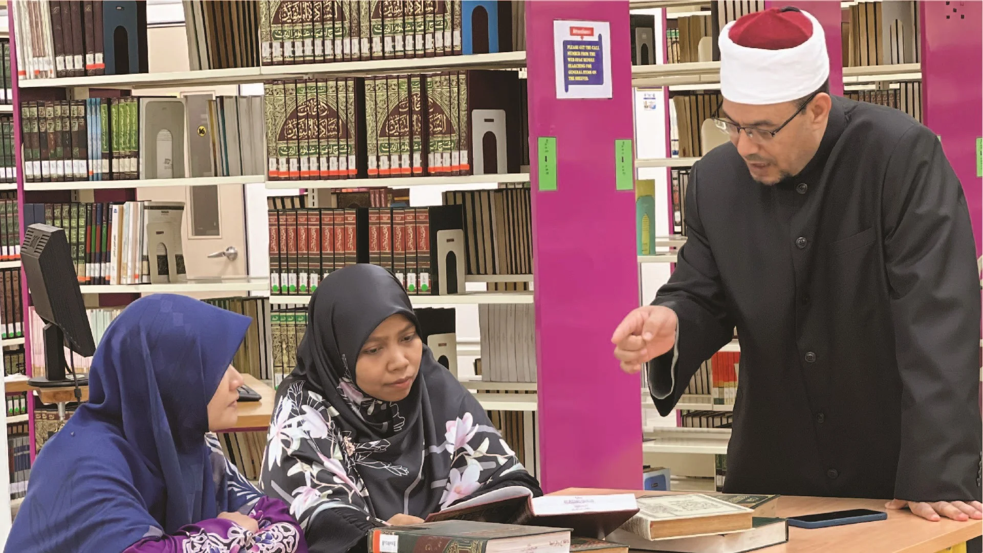 Picture shows students and lecturer